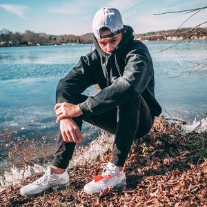 Meet your Posher, Jason